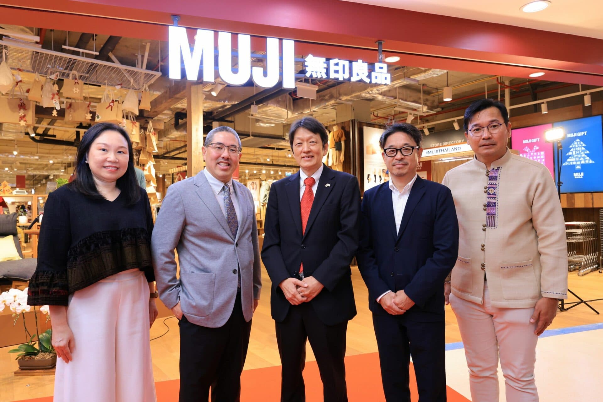 เซ็นทรัลพัฒนา ต้อนรับ MUJI แฟลกชิปสโตร์แห่งแรกในภาคเหนือ และใหญ่ที่สุดในไทย ณ เซ็นทรัล เชียงใหม่แอร์พอร์ต ชูกลยุทธ์ผนึกแบรนด์ดังระดับโลก เสริมแกร่งศักยภาพจังหวัด หนุนเศรษฐกิจ-ท่องเที่ยวภาคเหนือ