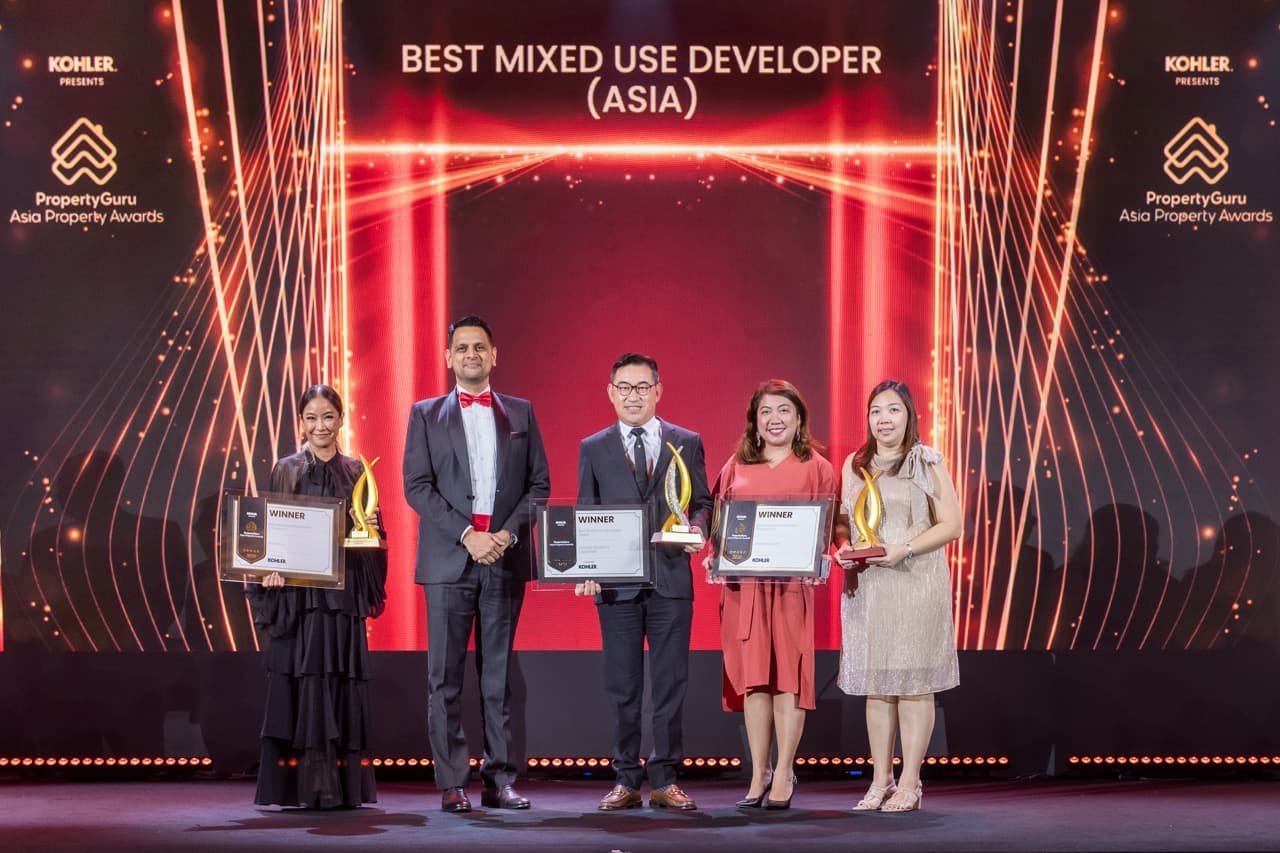 มอนท์เอซัวร์ สร้างชื่อเสียงระดับโลกคว้ารางวัล “Best Mix Used Developer”  จากเวที PropertyGuru Asia Property Awards 2023 ตอกย้ำการเป็น “The Ultimate Beachfront Community in Thailand and Asia”