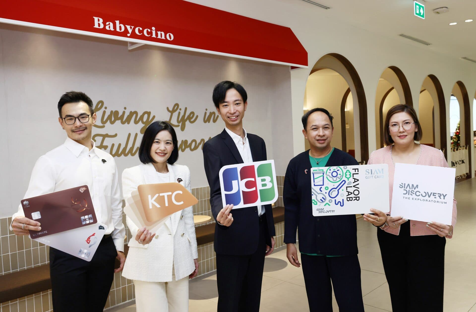 เคทีซีจับมือเจซีบีมอบสิทธิพิเศษส่งท้ายปีสมาชิก ตอบโจทย์ไลฟ์สไตล์กิน-ช้อปที่สยามดิสคัฟเวอรี่