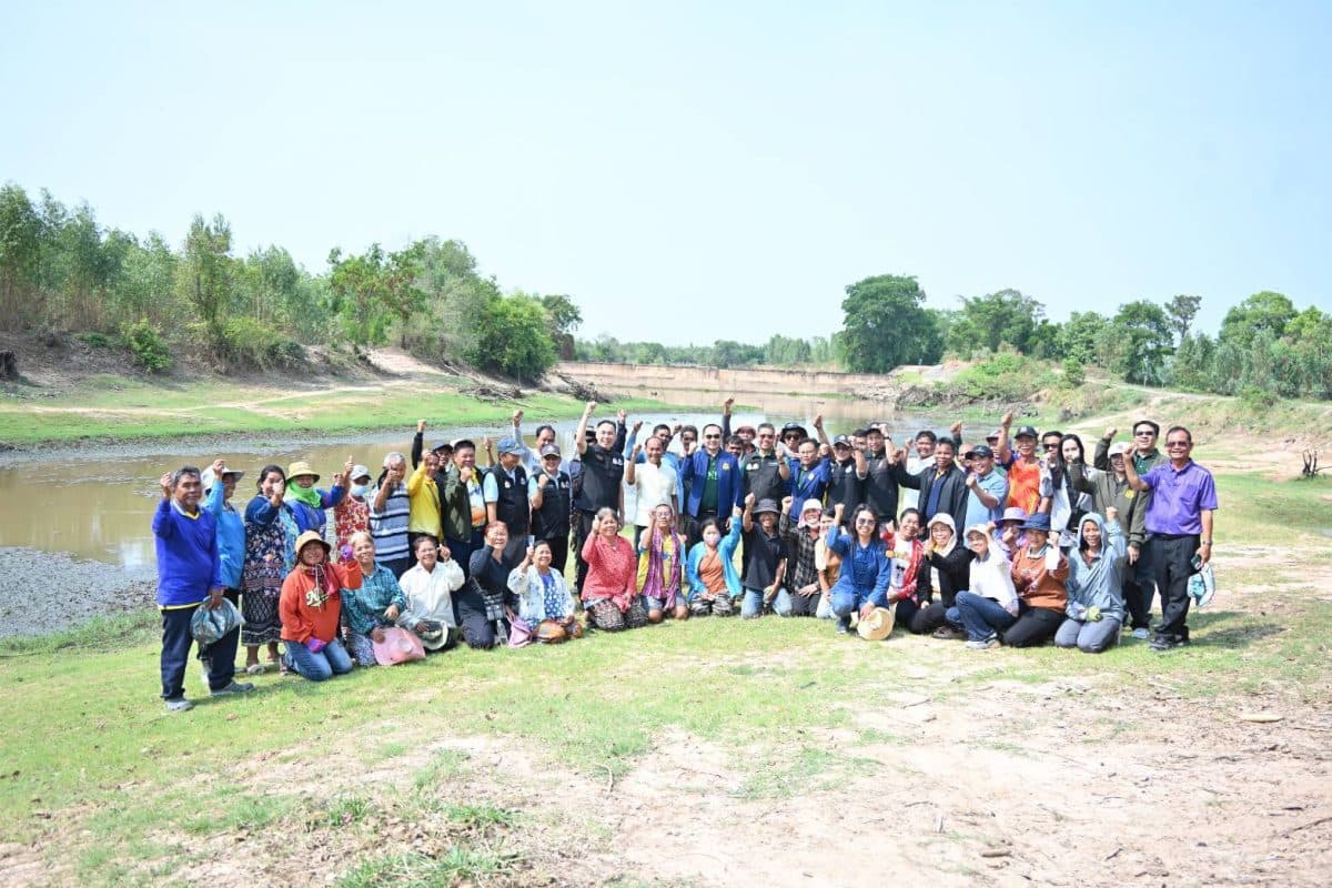 รองปลัดกระทรวงทรัพยากรธรรมชาติและสิ่งแวดล้อม นำทีม กรมทรัพยากรน้ำ ลงพื้นที่ติดตามโครงการอนุรักษ์ฟื้นฟูแหล่งน้ำในพื้นที่ลุ่มน้ำมูล จ.บุรีรัมย์ หวังสร้างประโยชน์เพื่อประชาชนกว่า 200,000 ครัวเรือน