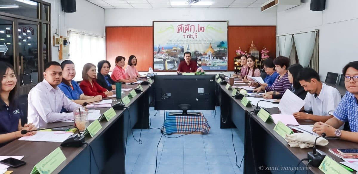 เกษตรเขต 2 ประชุมคณะกรรมการประสานงานวิสาหกิจชุมชนระดับเขต เพื่อขับเคลื่อนงานวิสาหกิจชุมชนในพื้นที่ 8 จังหวัดภาคตะวันตก ปี 2568