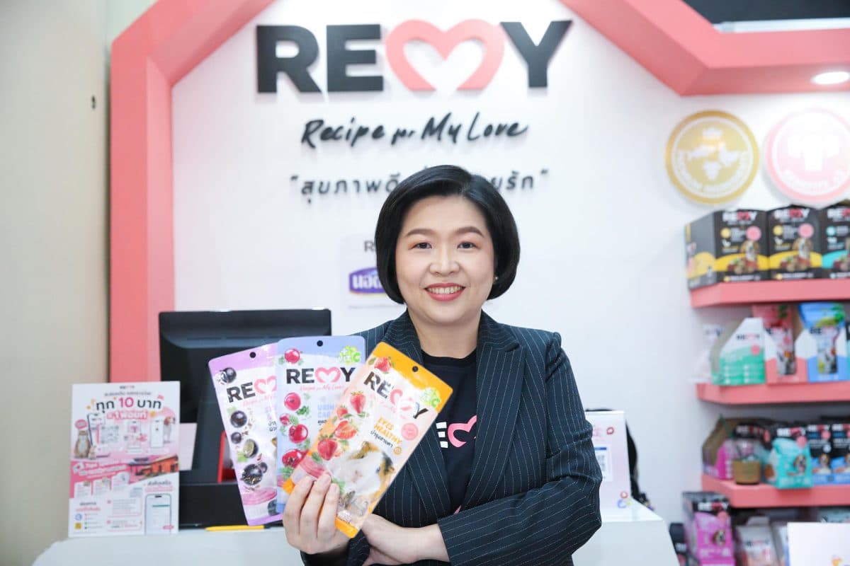 “เรมี่ (REMY)” บุกตลาด Exotic! จับมือหมออ้อย เปิดตัวขนมสุขภาพสัตว์ฟันแทะ 3 สูตร แบรนด์แรกในไทย ภายใต้ คอนเซปท์ Healthy Berry Plus Vit C