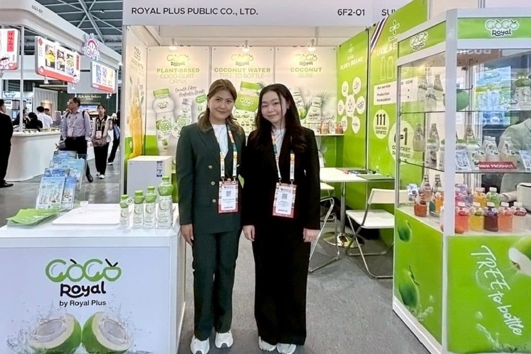 “PLUS” ดันแบรนด์ Coco Royal บุกเวที FHA-Food & Beverage ที่สิงคโปร์ โชว์ศักยภาพน้ำมะพร้าวไทย ของดีเมืองไทยตีตลาดสู่สายตาทั่วโลก
