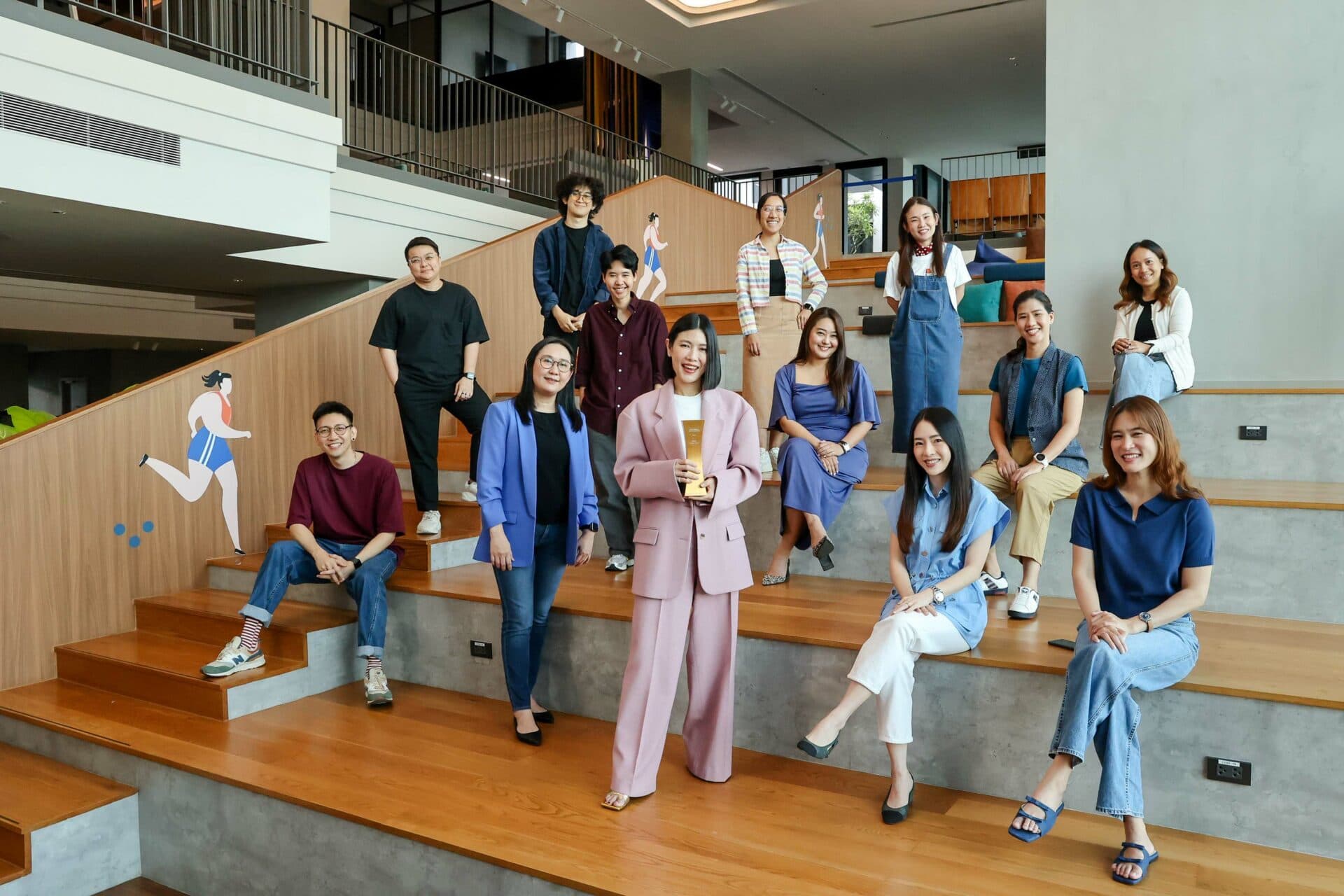 แสนสิริ ยืนหยัดผู้นำอสังหาฯ คว้ารางวัลใหญ่ จาก 3 เวทีสำคัญของไทยและโลก ครองตำแหน่งผู้นำแบรนด์อสังหาฯ และ TRENDSETTER